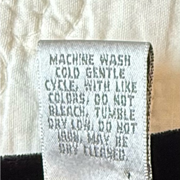 Chicos Velvet Black Women's Top. Size 1 - Picture 5 of 6